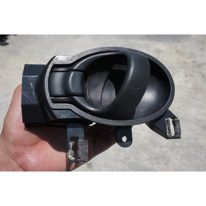 Manija Interior Izquierda Para Nissan Versa 2012, 2013, 2014 - Original Negro