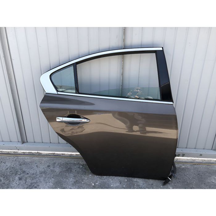 Puerta Trasera Derecha Original Para Nissan Maxima 2009-2014