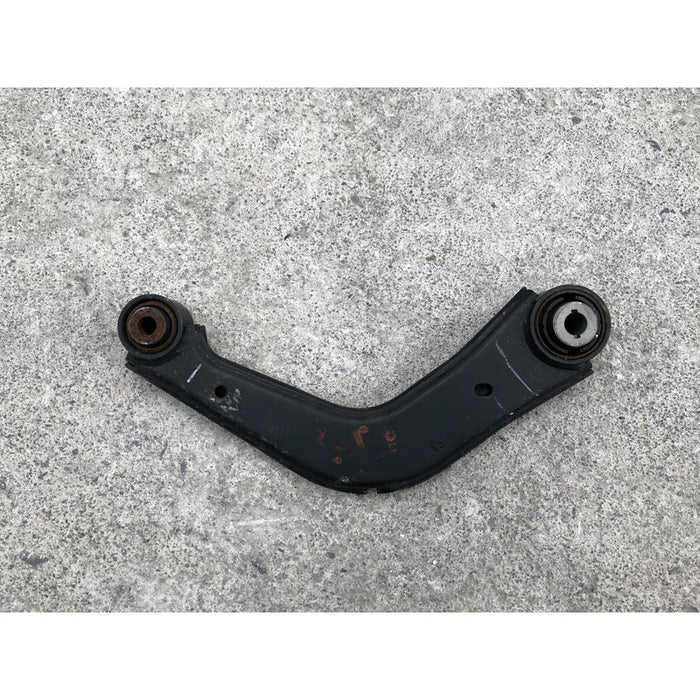 Tirante Trasero Derecho Superior Para Ford Fusion 2013, 2014, 2015, 2016, 2017, 2018, 2019, 2020 Motor 1.5