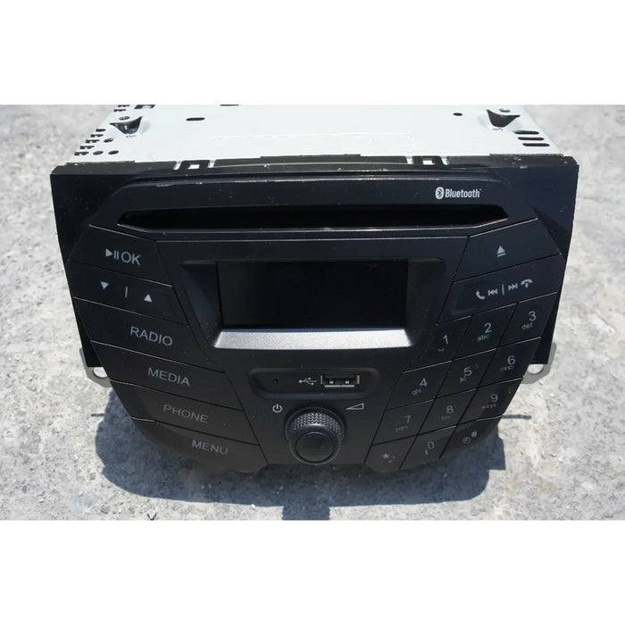 Autoestereo Radio Con Cd Bluetooth Para Ford Figo 2016