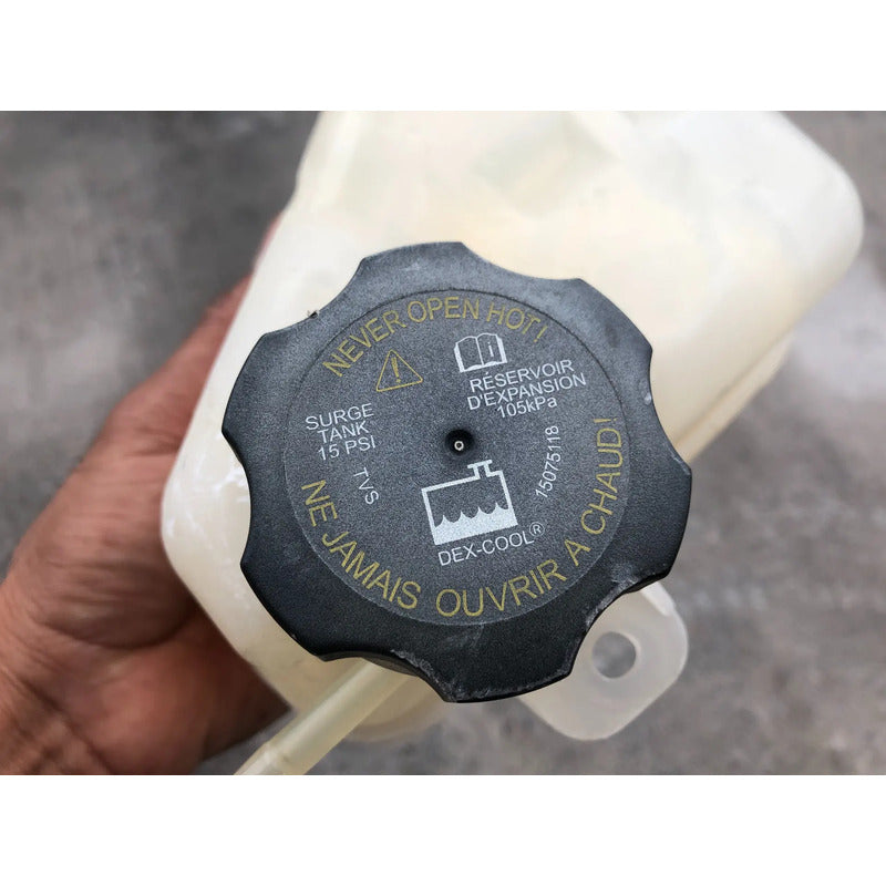 Deposito De Anticongelante Para Chevrolet Malibu 2008, 2009, 2010, 2011, 2012 Motor 2.4 (original)