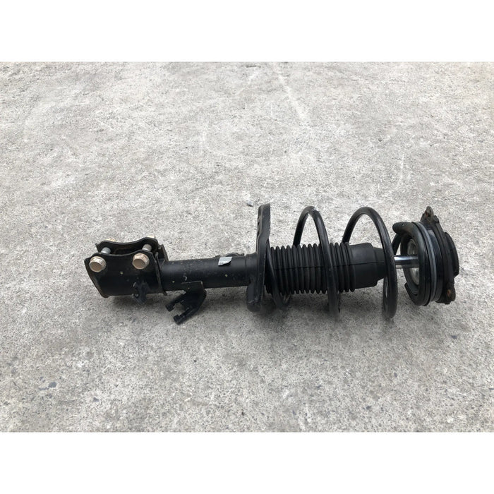 Amortiguador Delantero Izquierdo Para Nissan Sentra 2013, 2014, 2015, 2016, 2017, 2018, 2019 - Motor 1.8 Litros, 4 Cilindros - Original