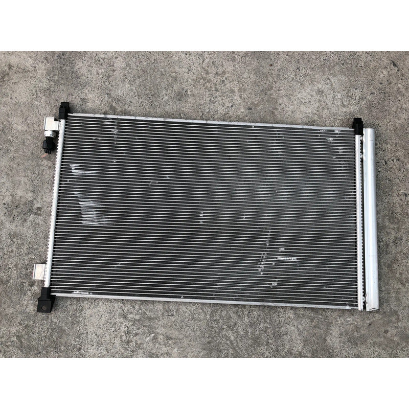Condensador Original Para Nissan Rogue 2015, 2016, 2017, 2018, 2019, 2020 Motor 2.5