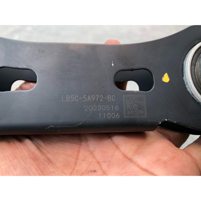 Brazo De Control Trasero Izquierdo Para Ford Explorer 2020, 2021, 2022, 2023, 2024, 2025 - Motor 3.0 Litros, V6 - Original