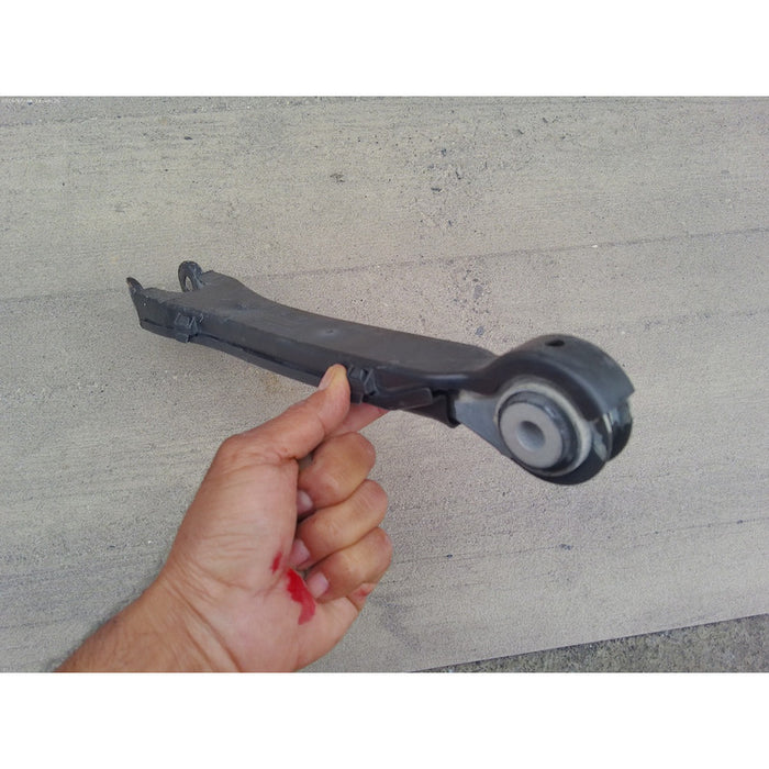 Tirante Trasero Derecho Inferior Para Mercedes Benz C250 Sedan 2010, 2011, 2012, 2013, 2014, 2015 Motor 1.8