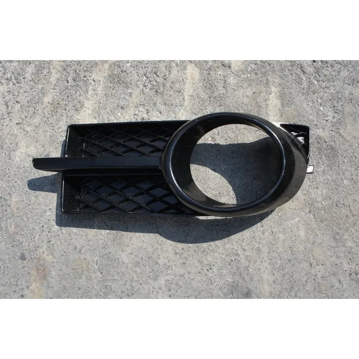 Parrilla Derecha De Faro Niebla Para Chevrolet Aveo 2011 2012, 2013, 2014, 2015, 2016 - Original Mate