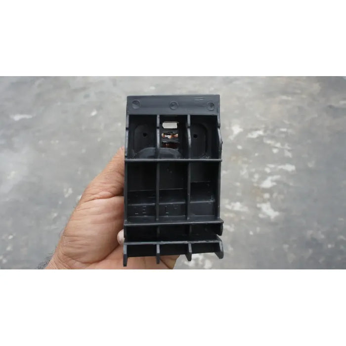 Guia De Defensa Delantera Izquierda Para Chevrolet Corsa 2003, 2004, 2005, 2006, 2007, 2008 Original