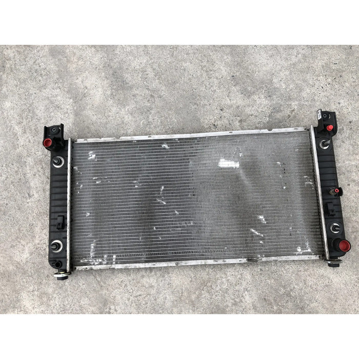 Radiador Original Para Cadillac Escalade 2011, 2012, 2013, 2014 Motor 6.2