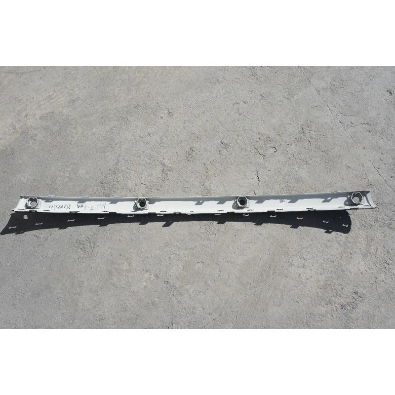 Moldura De Defensa Trasera Para Mercedes Benz C230, C320 2001, 2002, 2003, 2004, 2005, 2006, 2007 - Original