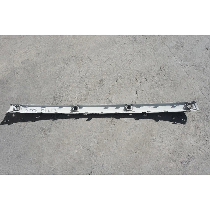 Moldura De Defensa Trasera Para Mercedes Benz C230, C320 2001, 2002, 2003, 2004, 2005, 2006, 2007 - Original