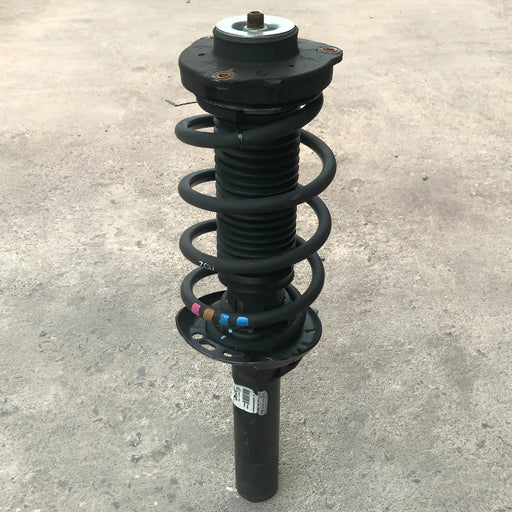 Amortiguador Delantero Izquierdo Para Volkswagen Jetta 2011, 2012, 2013, 2014, 2015, 2016, 2017, 2018 Motor 1.8 Original