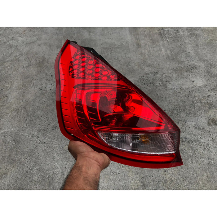 Calavera Izquierda Original Para Ford Fiesta Hatchback 2013, 2014, 2015, 2016 Rojo