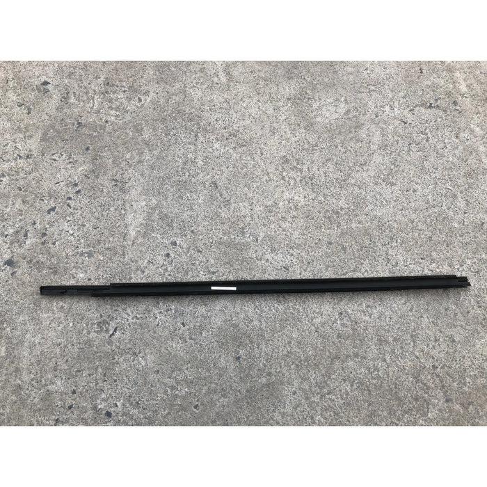 Moldura Felpa Trasera Izquierda Citroen C-elysse 2012, 2013, 2014, 2015, 2016, 2017, 2018, 2019, 2020 Cromado