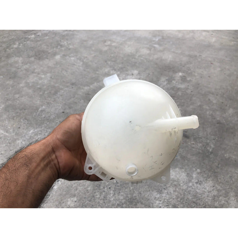 Deposito De Anticongelante Para Volkswagen Jetta 2009, 2010, 2011, 2012, 2013, 2014, 2015, 2016, 2017 - Motor 2.0 Litros, 4 Cilindros - Original