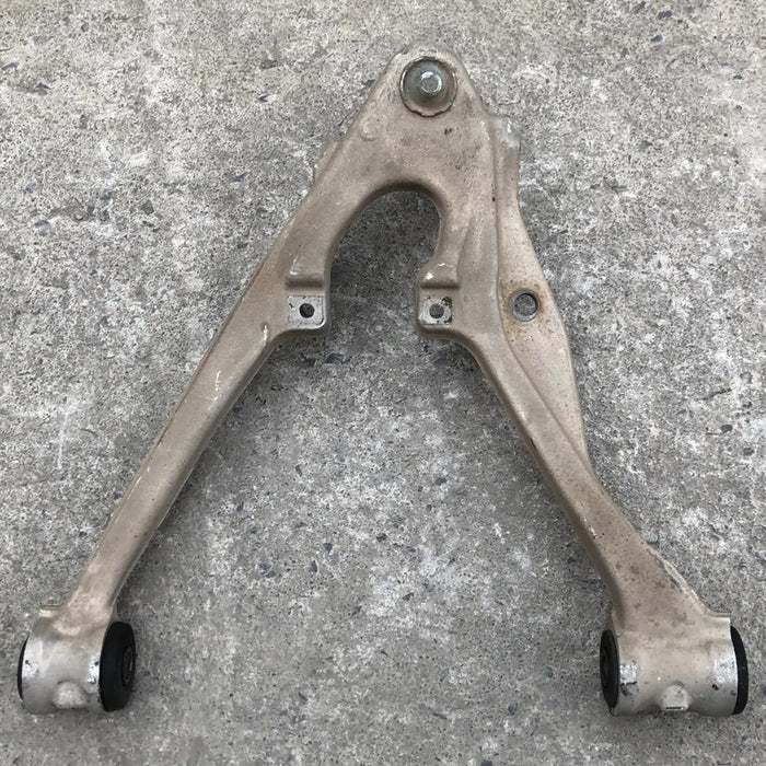 Horquilla Delantera Derecha Inferior Tahoe 2015 2016 2017 2018 2019 2020 Motor 5.3