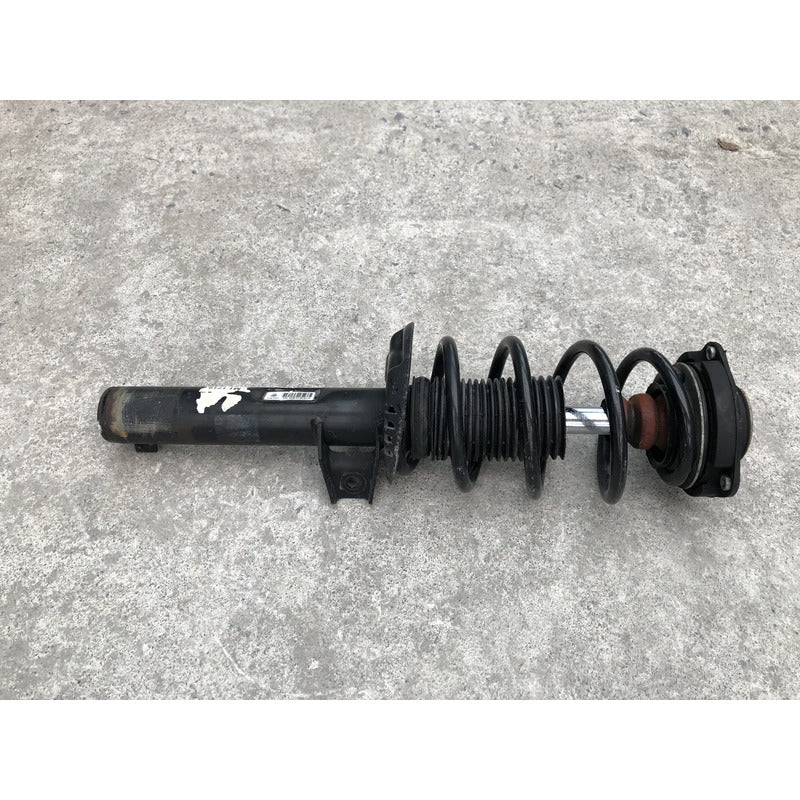 Amortiguador Delantero Izquierdo Para Volkswagen Tiguan 2009, 2010, 2011, 2012, 2013, 2014, 2015, 2016, 2017 Motor 2.0 Lts Original