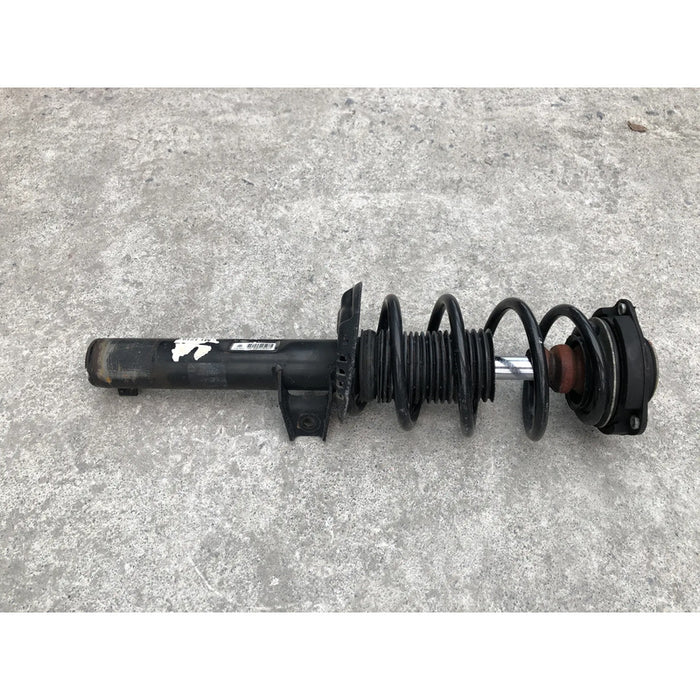 Amortiguador Delantero Izquierdo Para Volkswagen Tiguan 2009, 2010, 2011, 2012, 2013, 2014, 2015, 2016, 2017 Motor 2.0 Lts Original