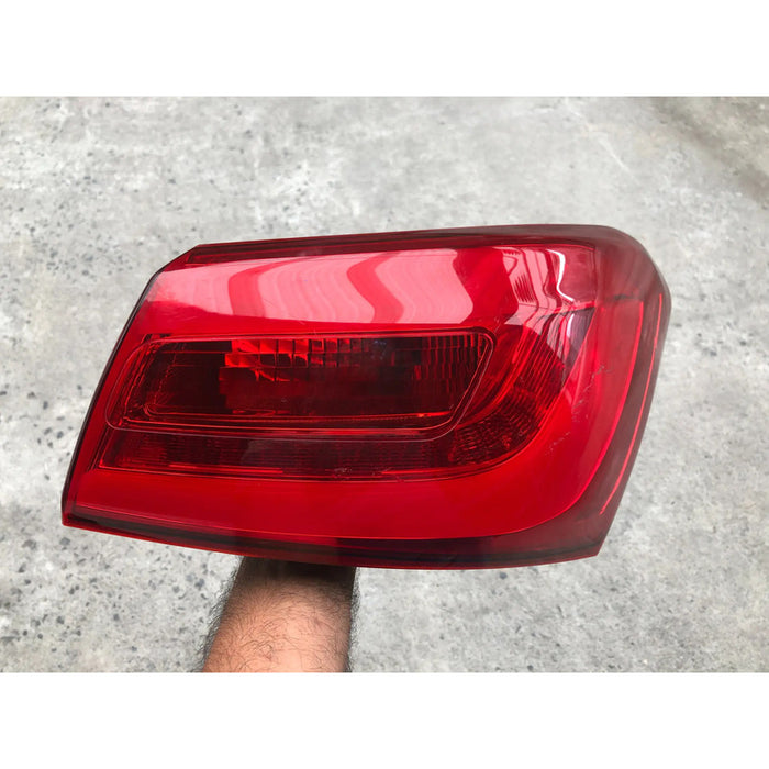 Calavera Derecha Original Para Forte Coupe 2014, 2015, 2016, 2017 Derecho/pasajero Rojo