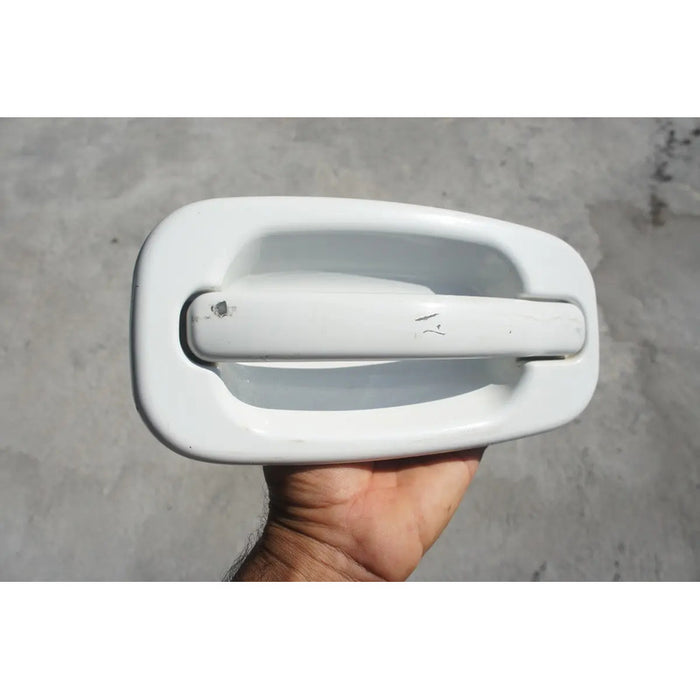 Manija De Puerta Trasera Izquierda Para Chevrolet Suburban 2002, 2001, 2002, 2003, 2004, 2005, 2006, 2007, 2008 - Original Blanco Trasera