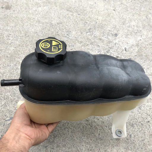 Deposito De Anticongelante Para Gmc Yukon 2007, 2008, 2009, 2010, 2011, 2012, 2013, 2014 Motor 6.2, Original