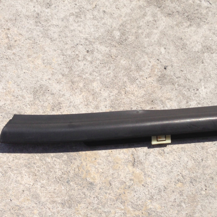 Moldura Felpa Puerta Trasera Derecha Kia Soul 2014-2019