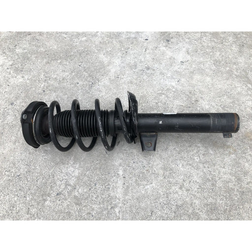 Amortiguador Delantero Derecho Para Volkswagen Jetta 2011, 2012, 2013, 2014, 2015, 2016, 2017, 2018