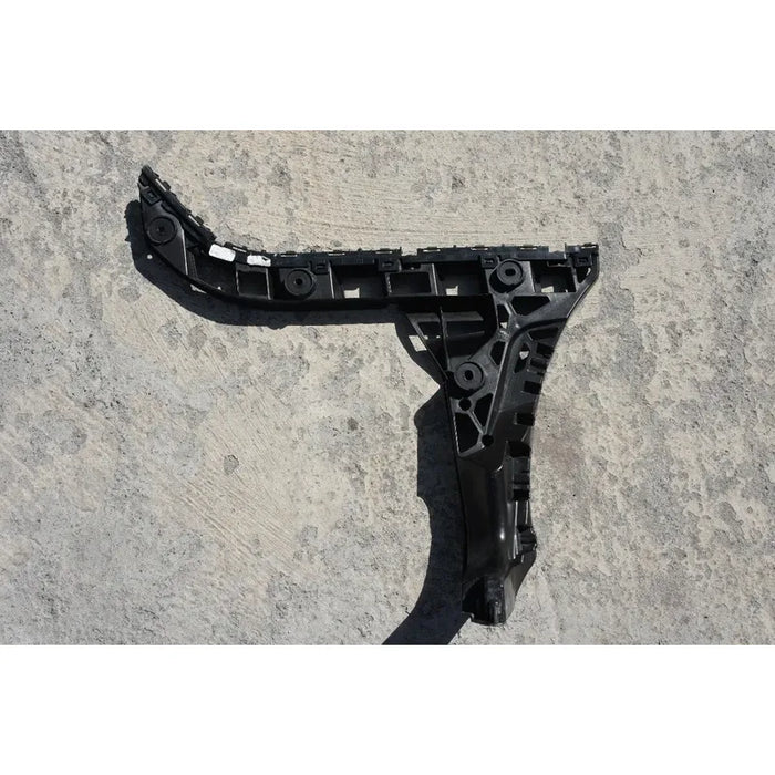 Guia De Defensa Trasera Izquierda Para Volkswagen Jetta 2011, 2012, 2013, 2014, 2015 - Original