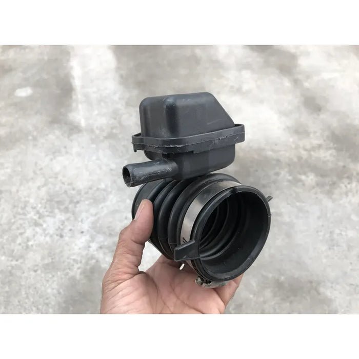 Manguera Porta Filtro Para Nissan Versa 2013, 2014, 2015, 2016, 2017, 2018, 2019 Motor 1.6 (original)