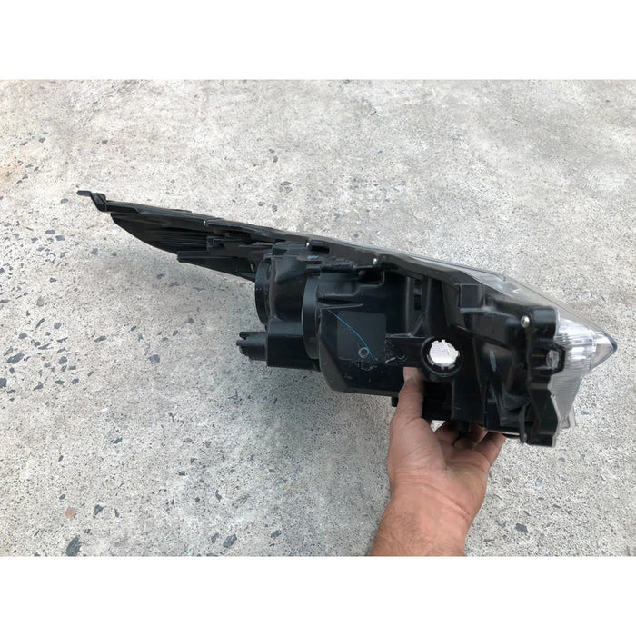 Faro Izquierdo Para Toyota Yaris Core 2018, 2019, 2020, Original Izquierdo/conductor