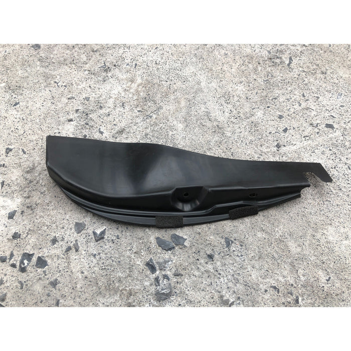 Lodera En Costado Trasero Izquierdo Versa 2012 Al 2019