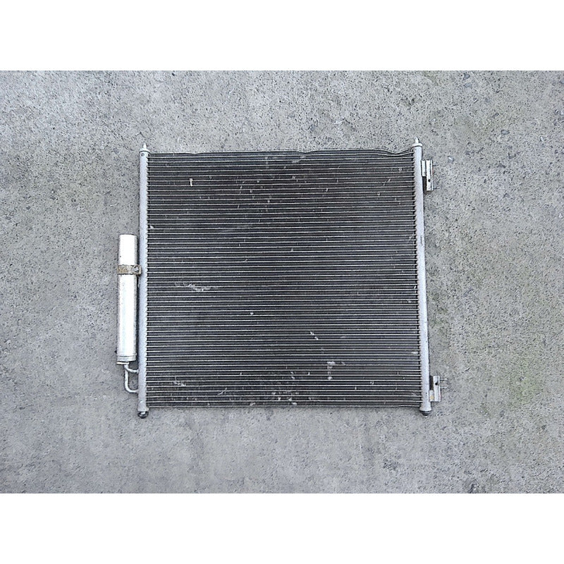 Condensador Original para Land Rover Range Rover 2012, 2013, 2014, 2015 Motor 5.0 Litros Original
