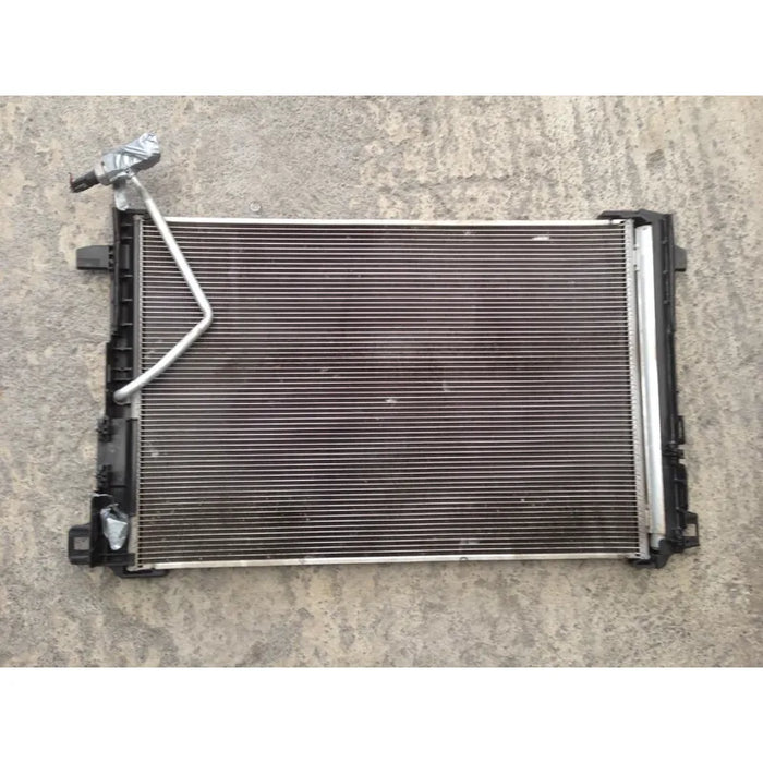 Condensador Original Para Mercedes Benz C250 Sedan 2012, 2013, 2014 Motor 3.0