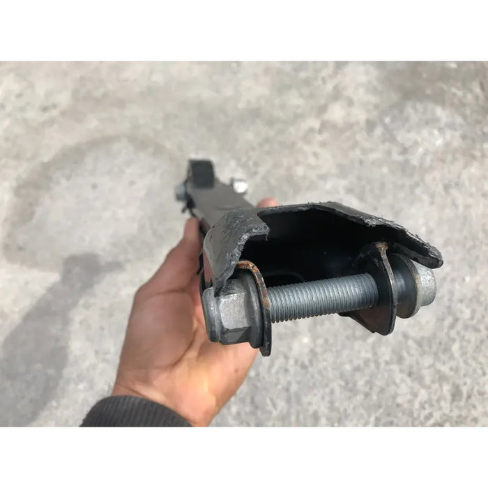 Tirante Derecho Trasero Para Mercedes Benz C300 2015, 2016, 2017, 2018 (motor 2.0 Litros) Original