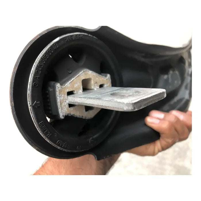 Tirante Trasero Derecho Hacia Chasis Para Mercedes Benz Cla250 2014, 2015, 2016, 2017, 2018, 2019 Motor 2.0