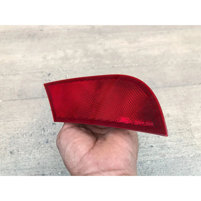 Reflejante Trasero Izquierdo En Defensa Para Ford Escape 2020, 2021, 2022 - Original Rojo