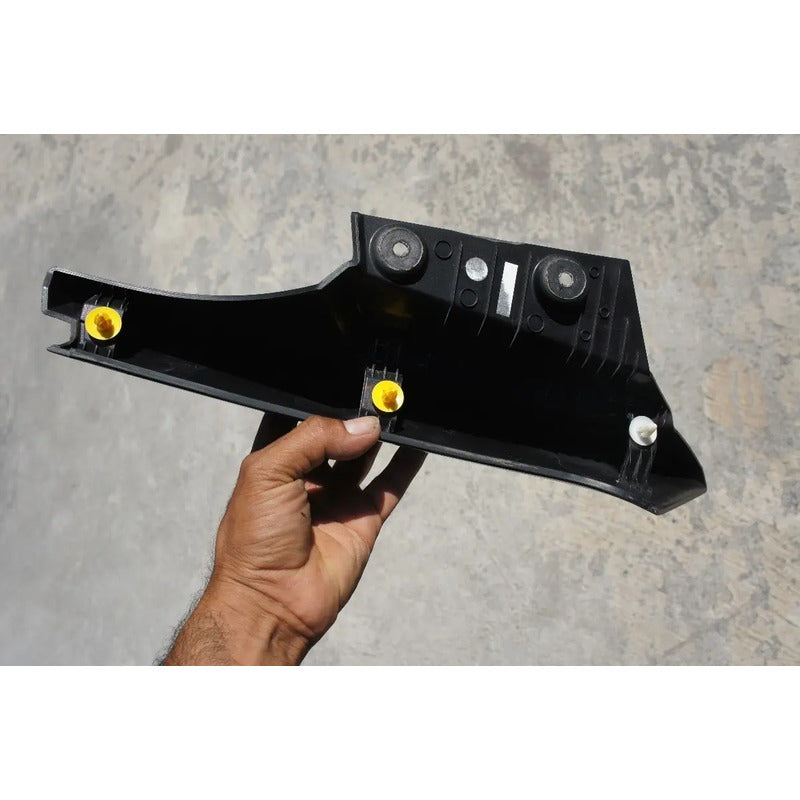 Moldura Superior De Costado Derecha Para Nissan Rogue 2014, 2015, 2016 - Original