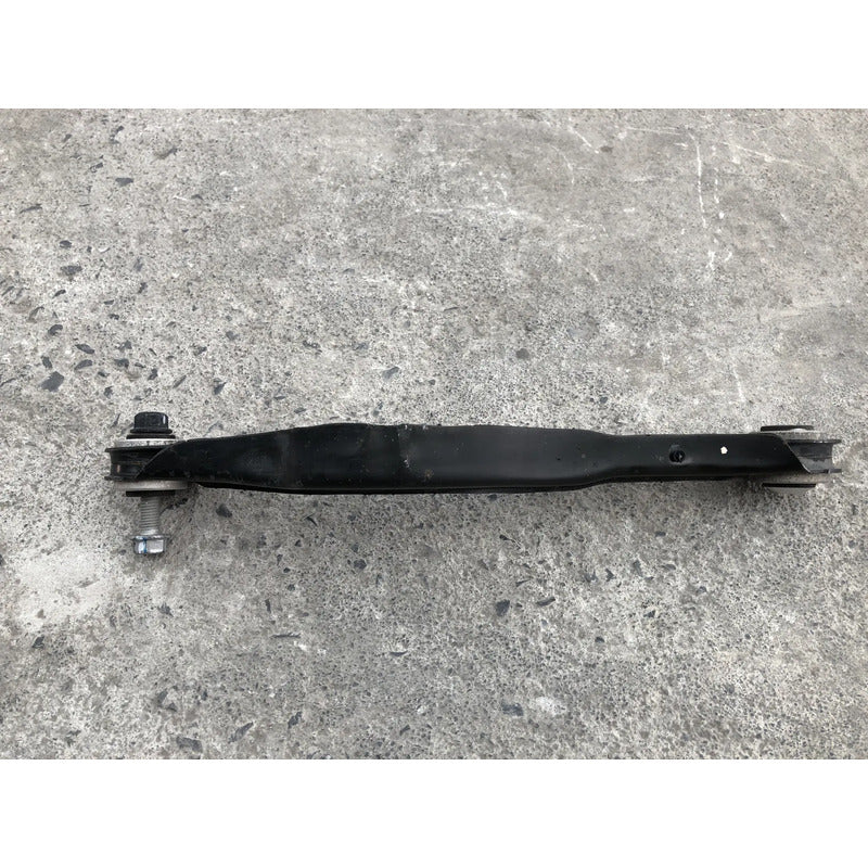Tirante Trasero Derecho Superior Para Chevrolet Blazer 2019, 2020, 2021, 2022, 2024, 2023 Motor 2.5 Litros