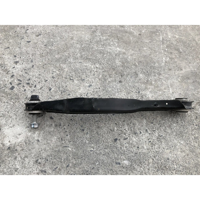 Tirante Trasero Derecho Superior Para Chevrolet Blazer 2019, 2020, 2021, 2022, 2024, 2023 Motor 2.5 Litros