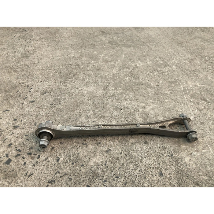 Tirante Trasero Izquierdo Inferior Para Dodge Charger 2015, 2016, 2017, 2018, 2019, 2020, 2021, 2022, 2023 - Motor 3.6 Litros, V6, Original