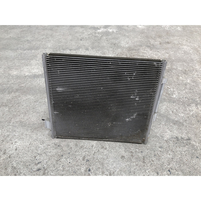 Condensador Para Tesla Model S Izquierdo 2012, 2013, 2014, 2015, 2016, 2017, 2018, 2019, 2020 - Original