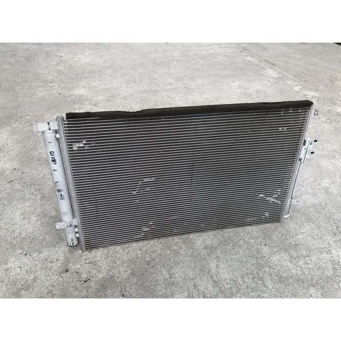 Condensador Original Para Sorento 2016, 2017, 2018, 2019, 2020 Motor 3.3