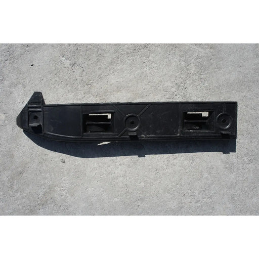 Guia Defensa Delantera Derecha Volkswagen Jetta 1999, 2000, 2001, 2002, 2003, 2004, 2005, 2006, 2007