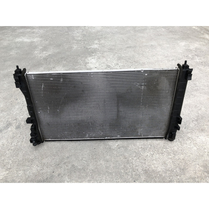 Radiador Original Para Altima 2019 Al 2025 Motor 2.5