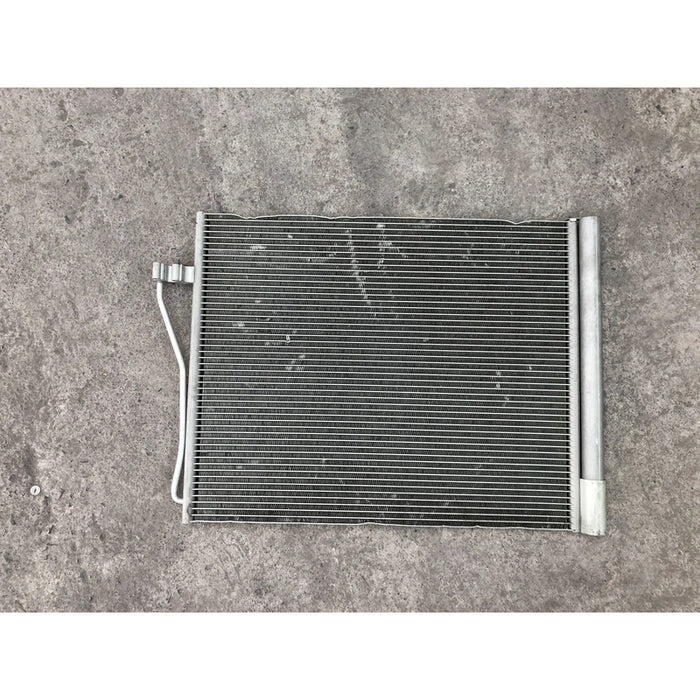 Condensador Original Para Bmw 750i 2009, 2010, 2011, 2012, 2013, 2014, 2015 Motor 4.8