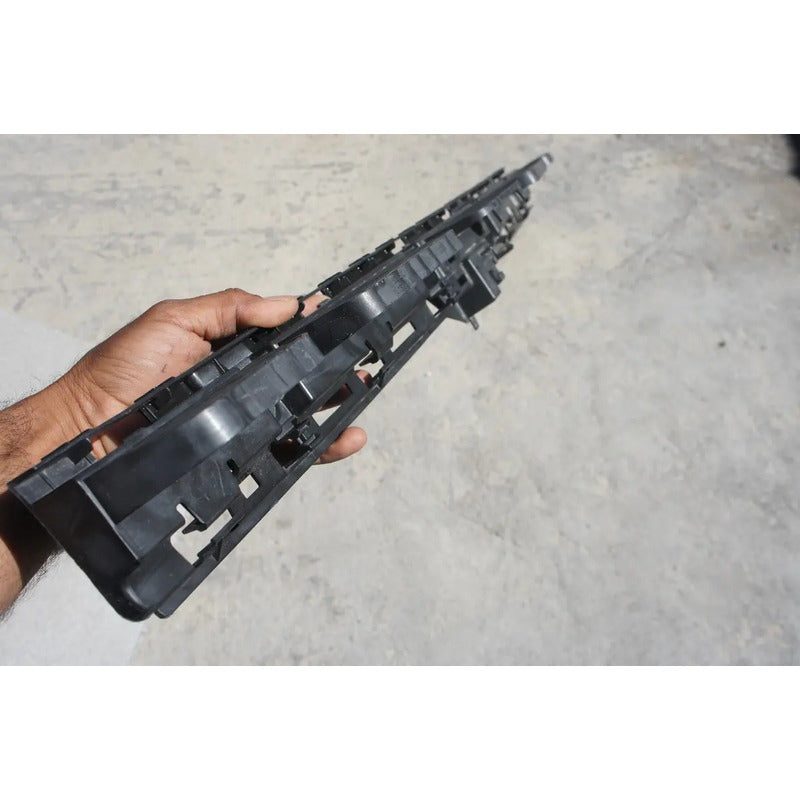 Guia De Defensa Trasera Para Volkswagen Jetta 2011, 2012, 2013, 2014, 2015, 2016, 2017, 2018 - Original