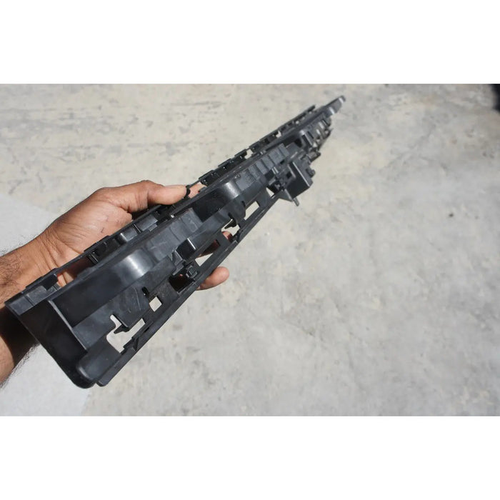 Guia De Defensa Trasera Para Volkswagen Jetta 2011, 2012, 2013, 2014, 2015, 2016, 2017, 2018 - Original