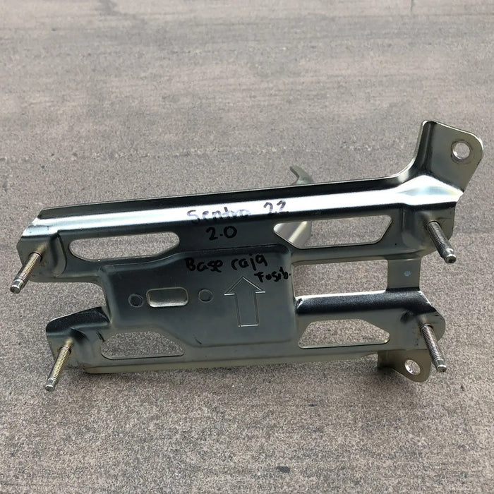 Base Caja De Fusibles Para Nissan Sentra 2020, 2021, 2022 - Motor 2.0 Litros, 4 Cilindros - Original