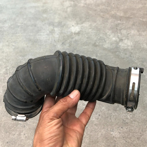 Manguera Porta Filtro Para Chevrolet Sonic Hatchback 2012, 2013, 2014, 2015, 2016, 2017, 2018 Motor 1.8