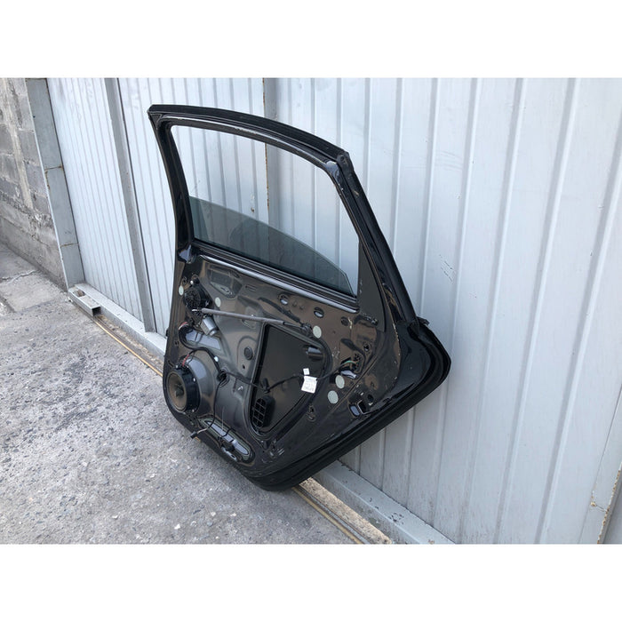 Puerta Trasera Derecha Volkswagen Passat 2018