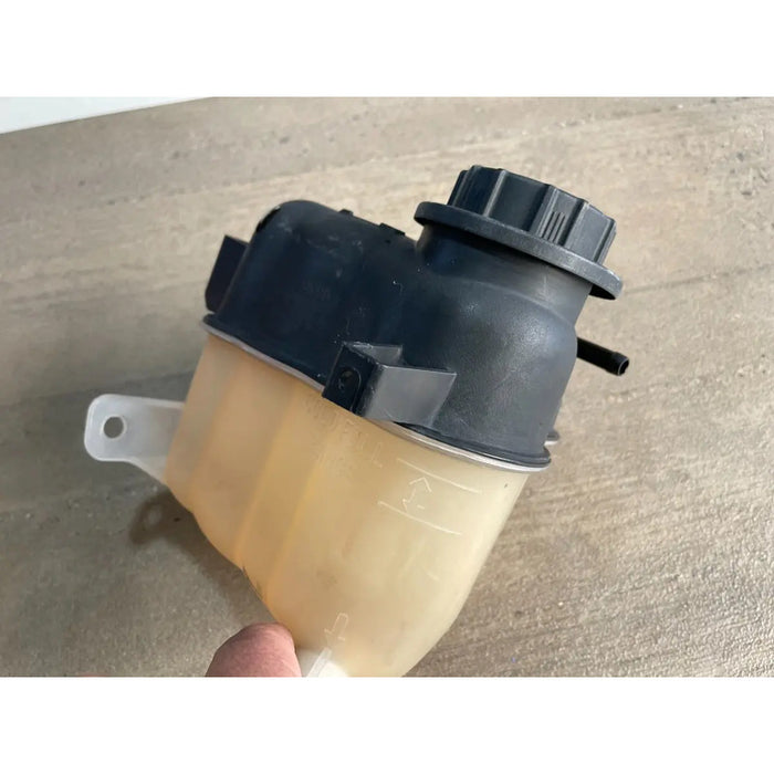 Deposito De Anticongelante Para Ford Explorer 2011, 2012, 2013, 2014, 2015, 2016, 2017, 2018, 2019 Motor 3.5 (original)